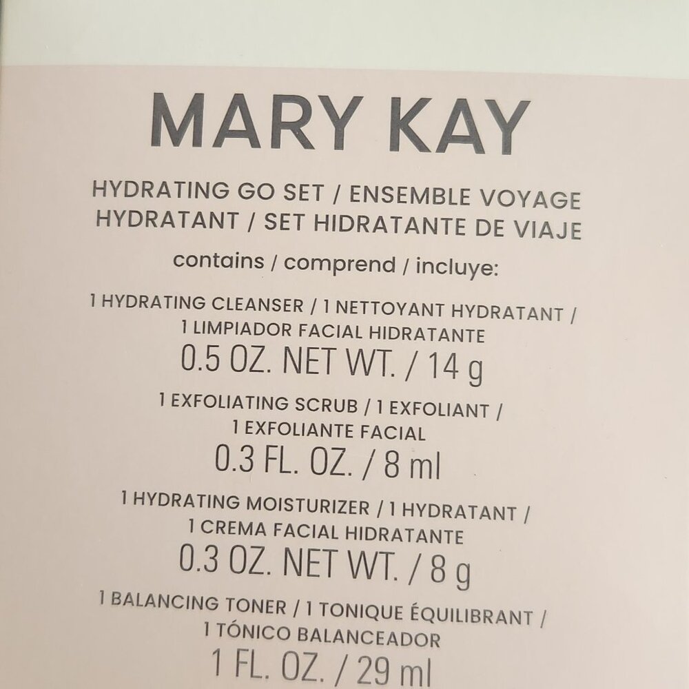 Mary Kay Hydrating go set for normal to dry skin